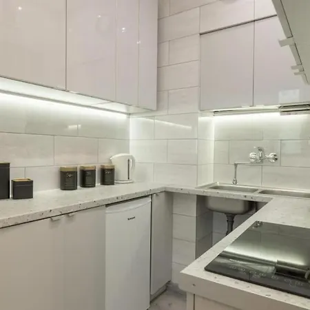 Urban Chic - Center - One Bedroom Apartment&wsp59 Apartment Warsaw